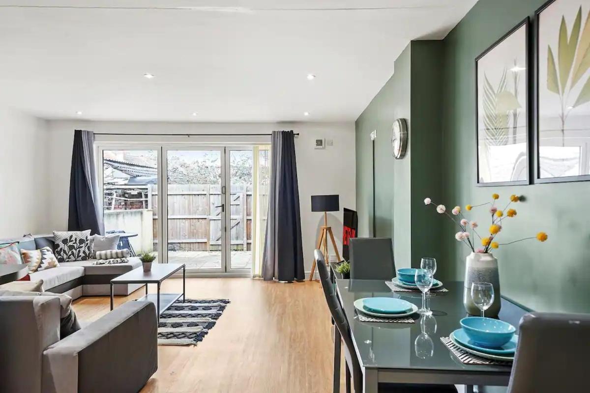 Elegant Flat - Sleeps 8 Appartement Bristol Buitenkant foto